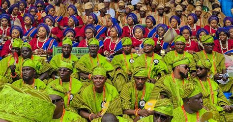   Ijebu-Ode: 1895: Een Portret van Cultuur en Koloniale Macht?